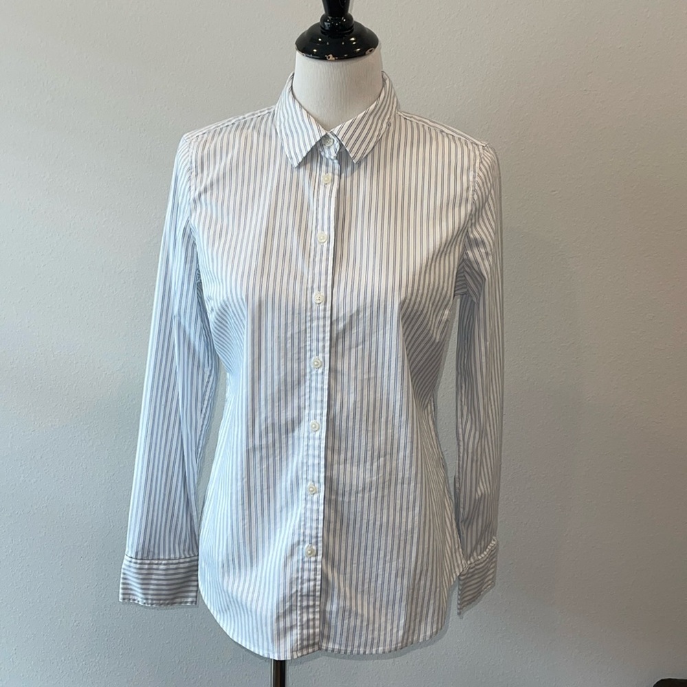 Tailored fit shirt